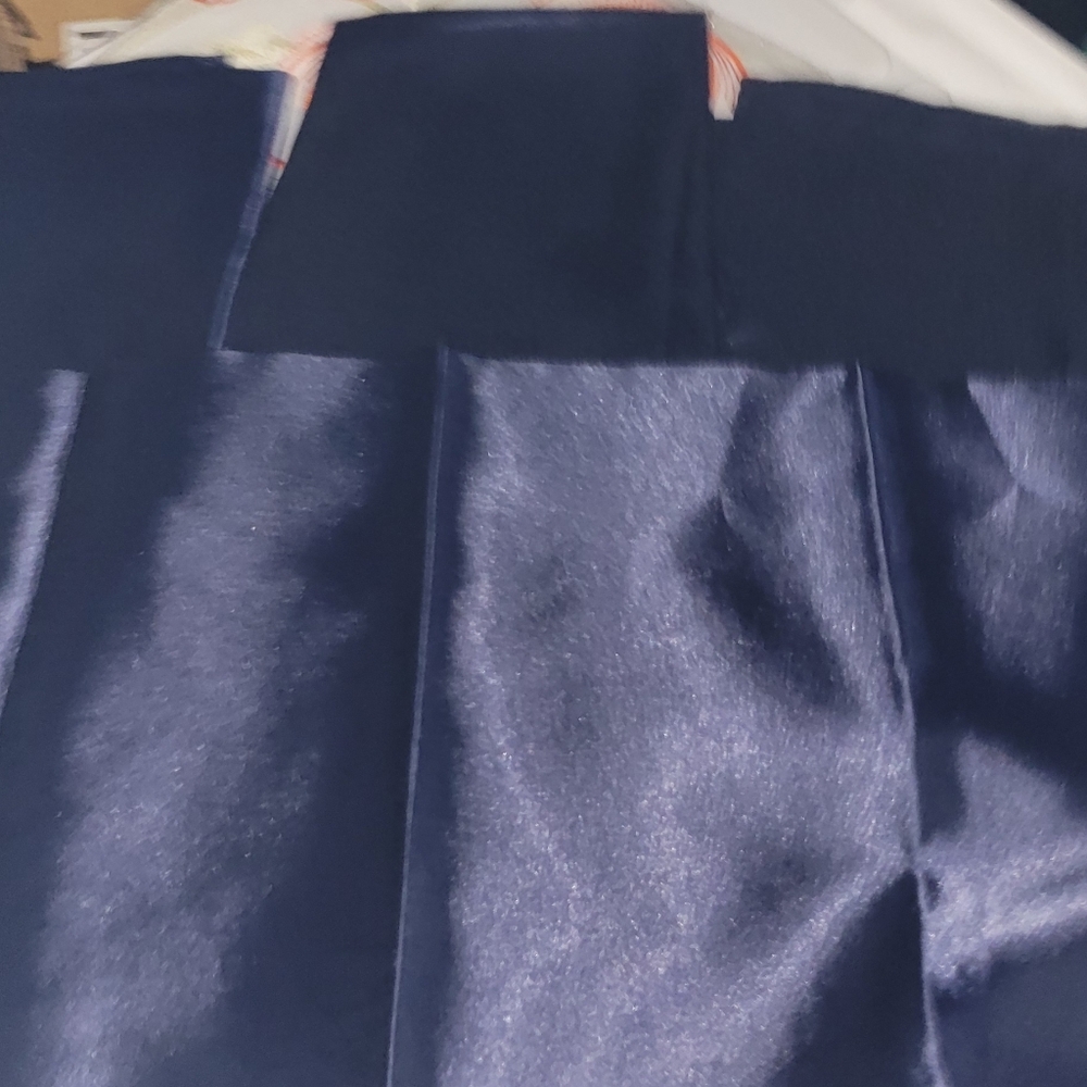 Satin type napkins - set of 4